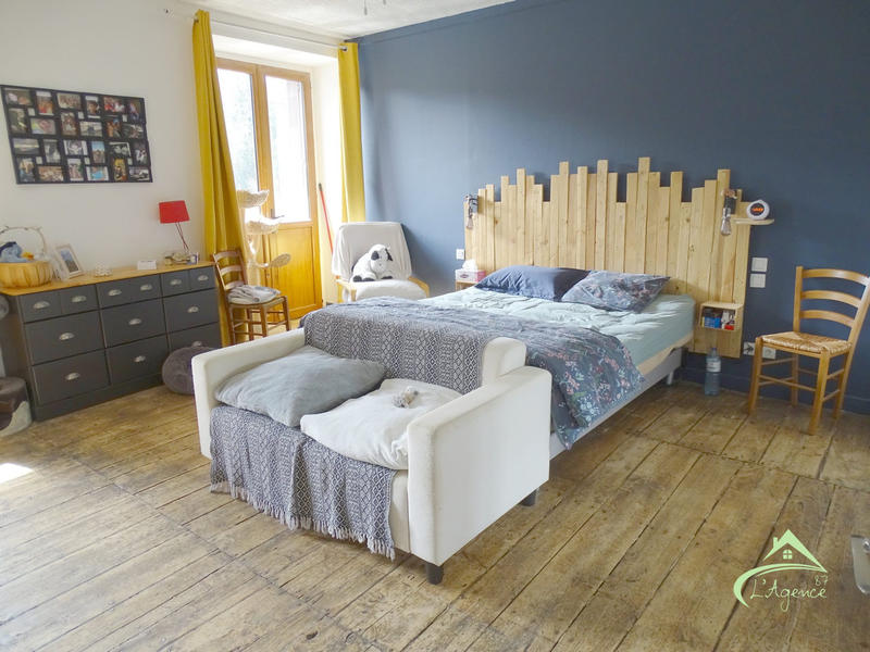 Maison ancienne - 241 m² - 7 pièces