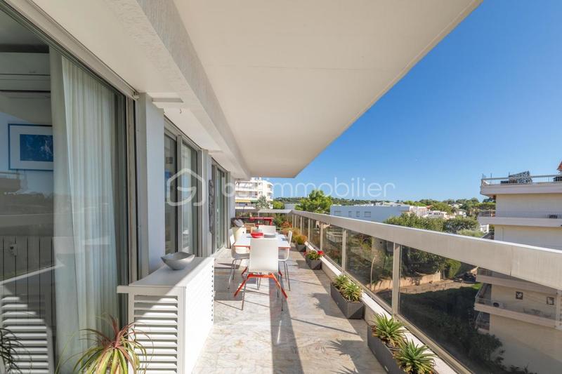 Appartement - 105 m² - 4 pièces