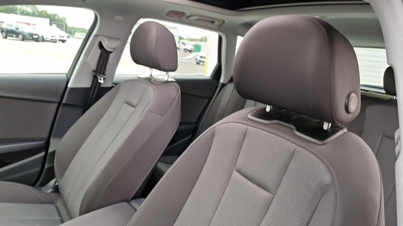 Audi A4 Avant 35 Tfsi s tronic 7 Business Executive