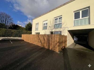 Appartement - 85 m² - 5 pièces