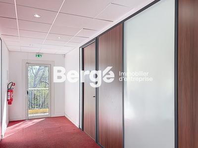 Bureau - 93 m²