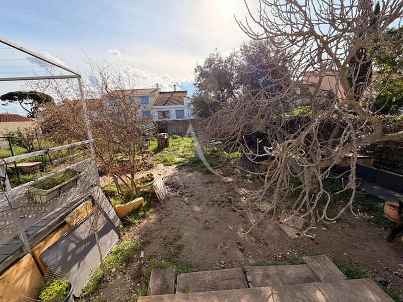 Maison - 240 m² - 6 pièces