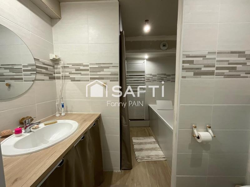 Maison - 96 m² - 6 pièces