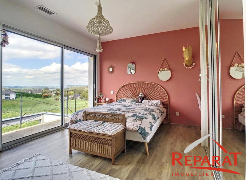 Maison contemporaine - 182 m² - 6 pièces