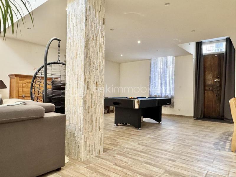 Maison de maîtres - 180 m² - 6 pièces