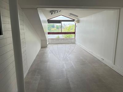 Bureau - 600 m² - 11 pièces