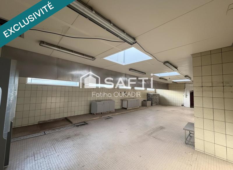 Local commercial - 263 m² - 6 pièces