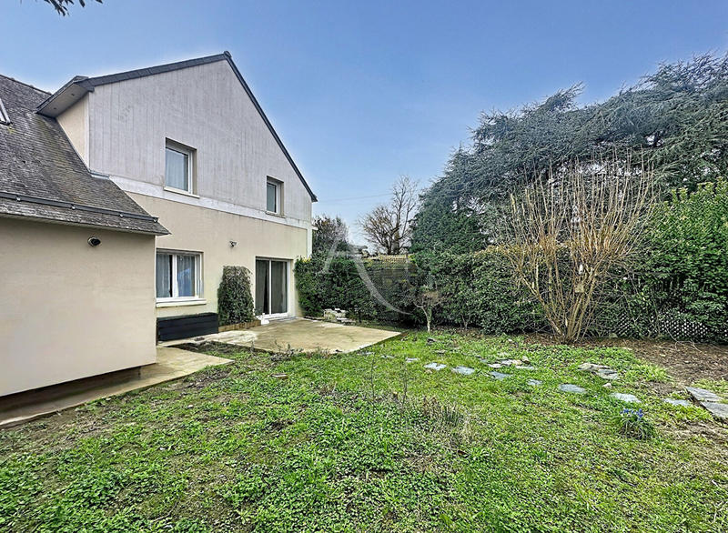 Maison - 105 m² - 5 pièces