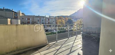 Appartement - 72 m² - 3 pièces