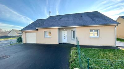 Maison - 90 m² - 5 pièces