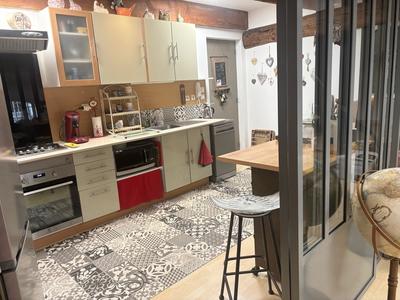 Loft - 75 m² - 3 pièces