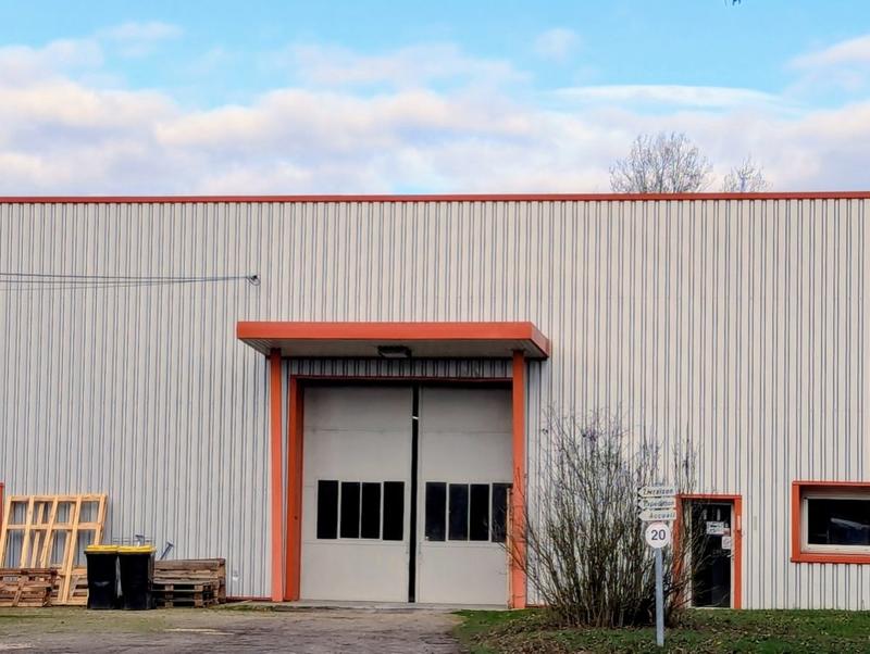 Local d'activités - 1 106 m²