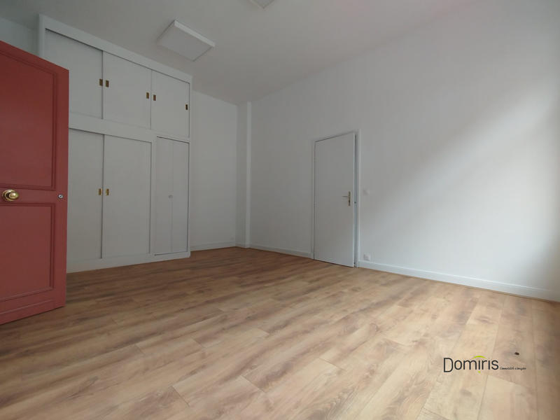 Bureau - 75 m² - 3 pièces