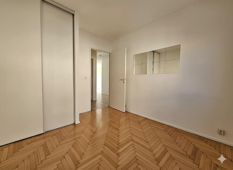 Appartement - 139 m² - 6 pièces