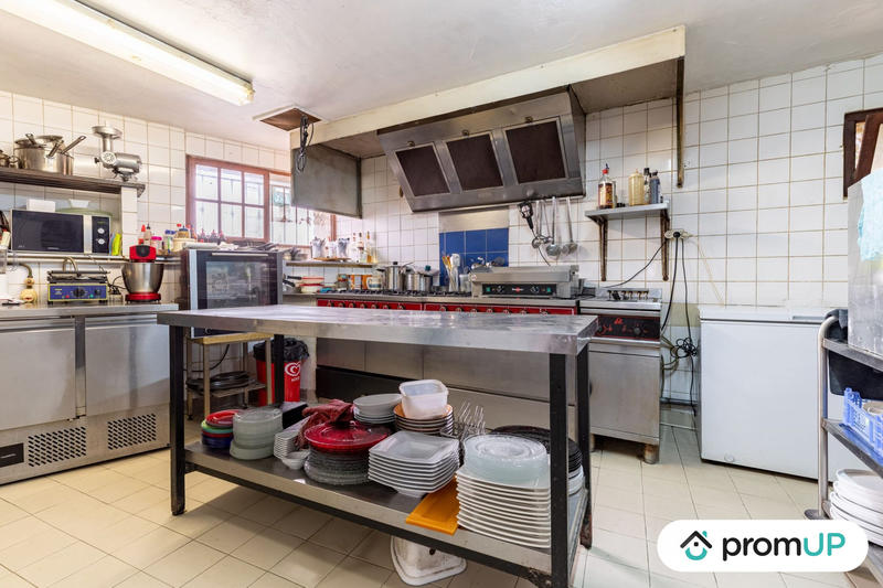 Fonds de commerce - 200 m²