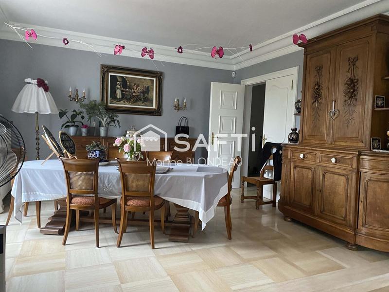 Maison - 357 m² - 7 pièces