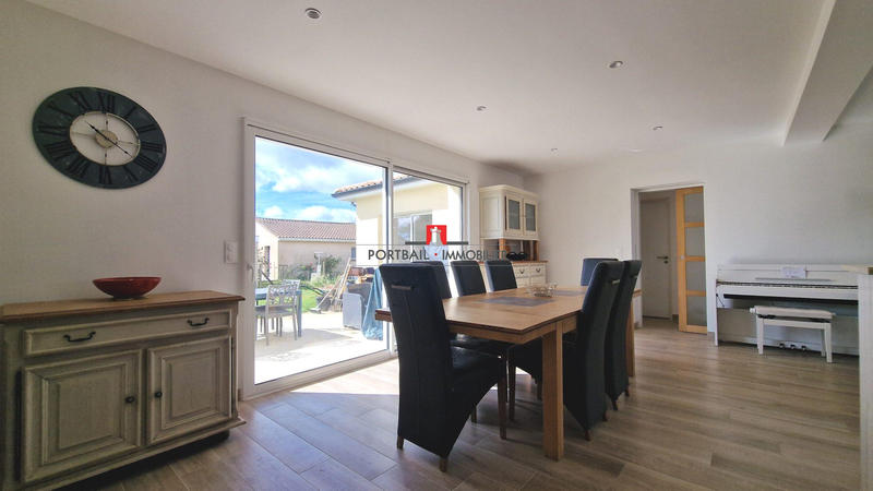 Maison - 161 m² - 7 pièces