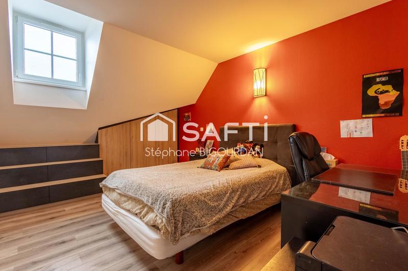 Appartement - 134 m² - 7 pièces