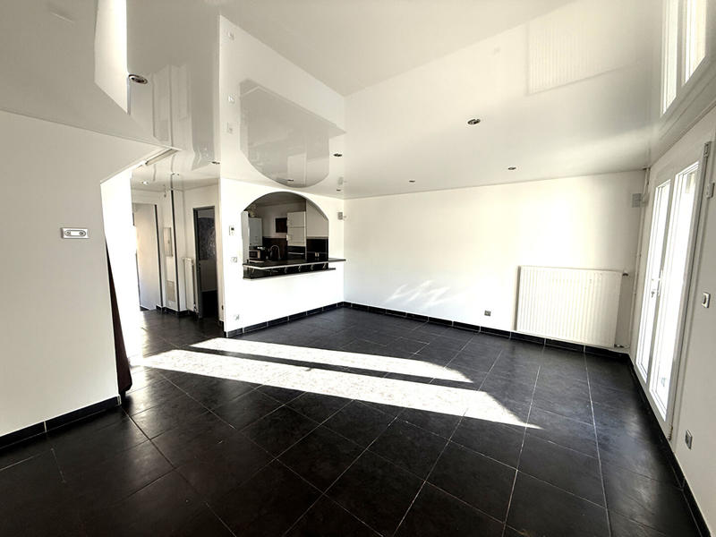 Maison - 98 m² - 4 pièces