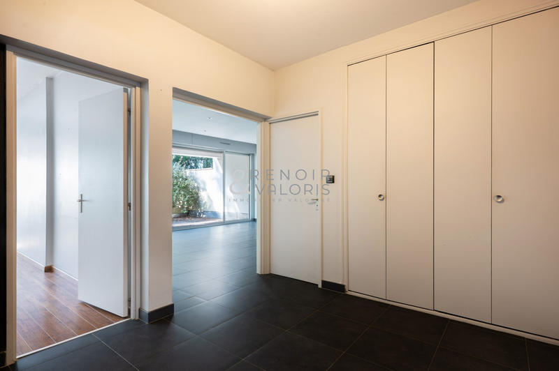 Appartement - 96 m² - 4 pièces