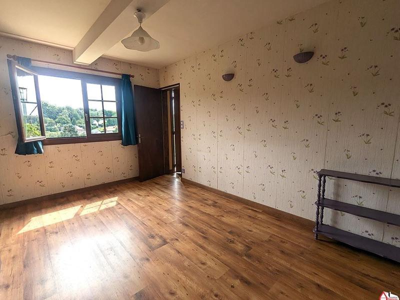 Maison - 193 m² - 7 pièces