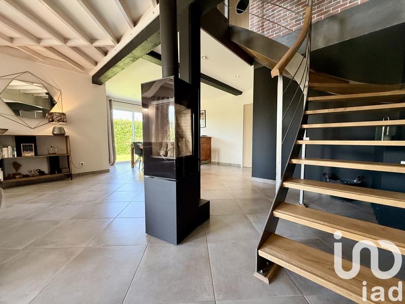 Maison - 250 m² - 10 pièces