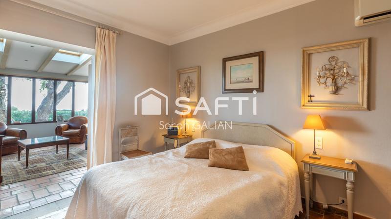 Villa - 180 m² - 5 pièces