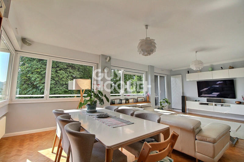 Appartement - 114 m² - 5 pièces