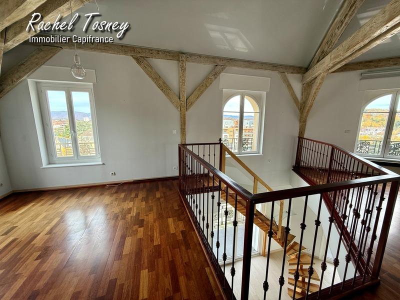 Duplex - 132 m² - 6 pièces