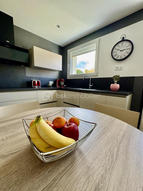 Maison traditionnelle - 85 m² - 5 pièces