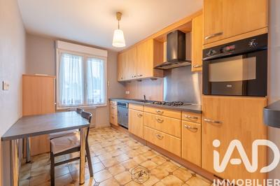 Maison - 89 m² - 5 pièces