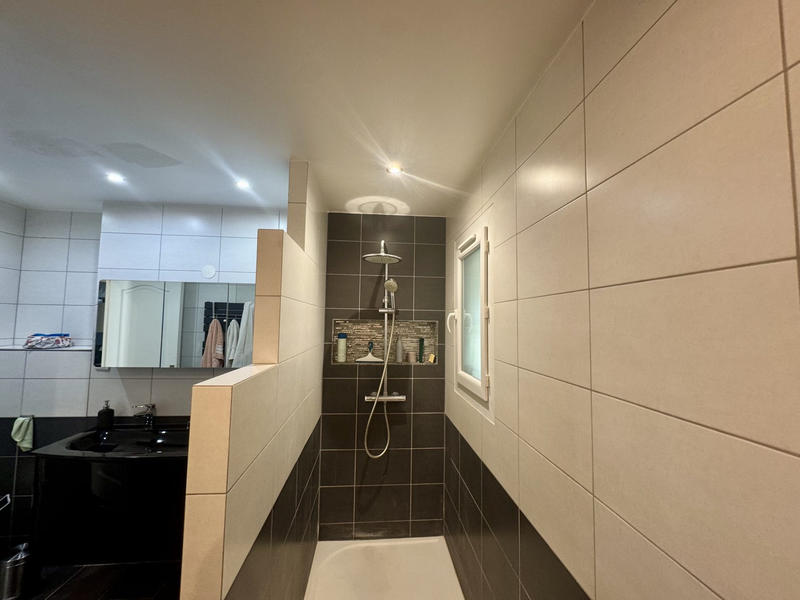 Villa - 101 m² - 4 pièces