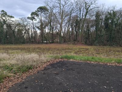 Terrain constructible - 810 m²