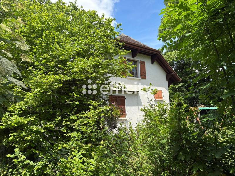 Maison - 150 m² - 8 pièces