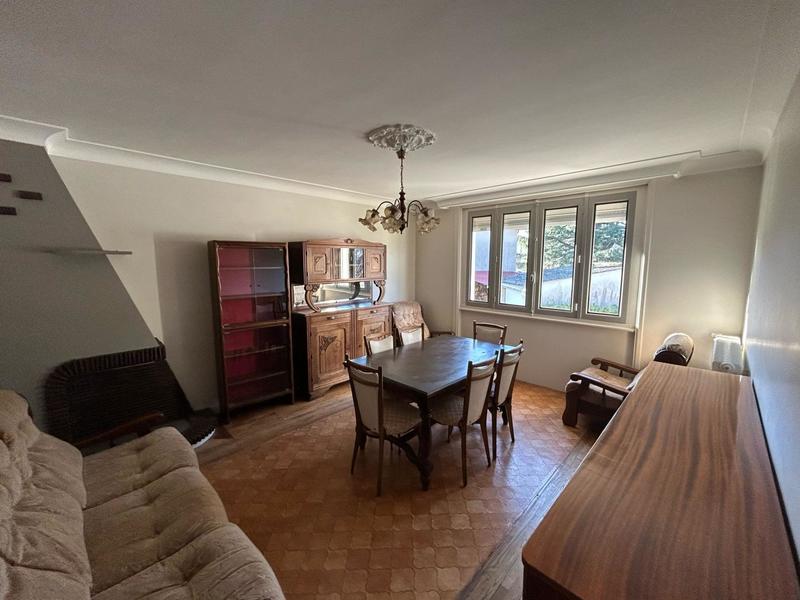 Maison - 80 m² - 6 pièces