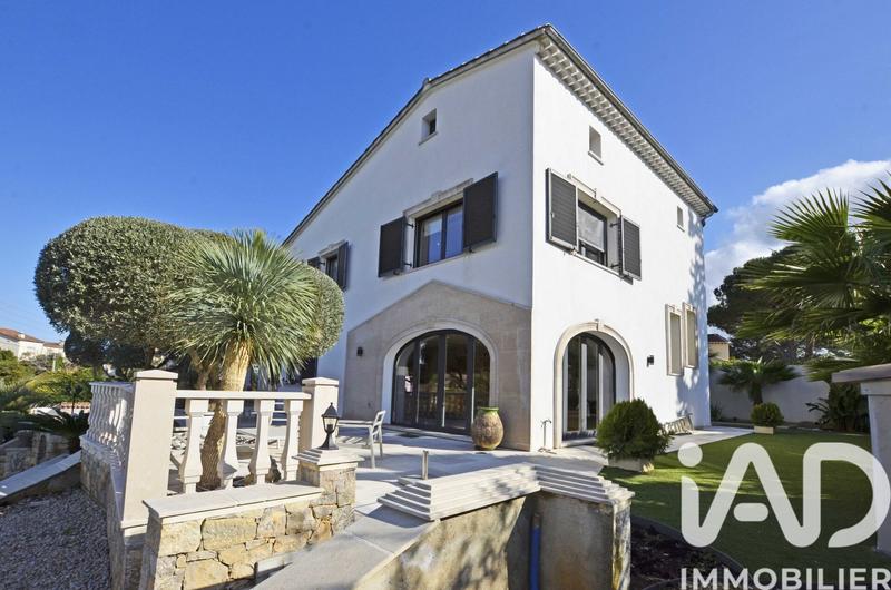 Maison de maîtres - 326 m² - 7 pièces