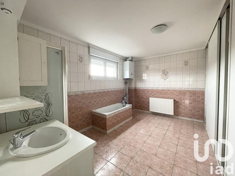 Maison - 186 m² - 7 pièces