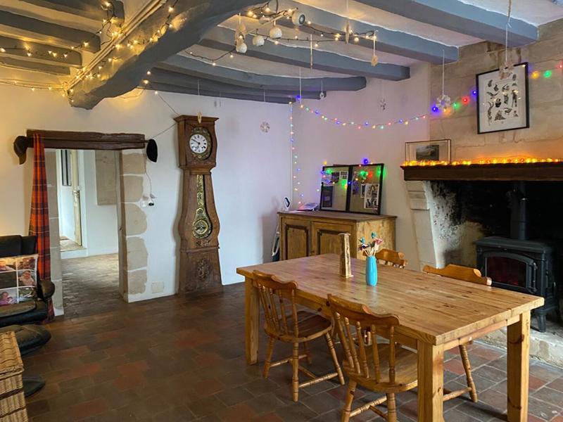 Maison - 240 m² - 7 pièces