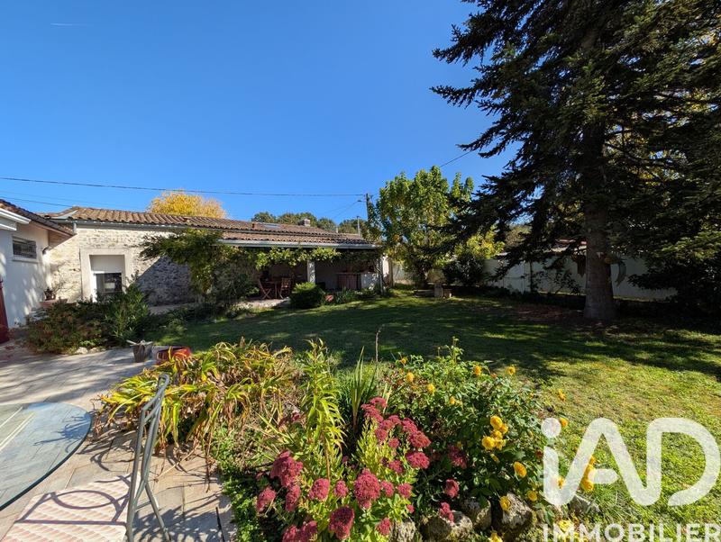 Maison - 207 m² - 8 pièces