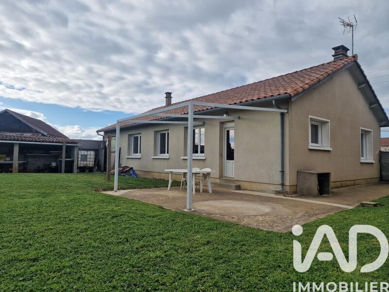 Maison - 92 m² - 5 pièces
