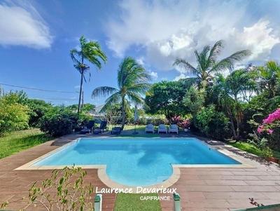 Maison - 140 m² - 4 pièces