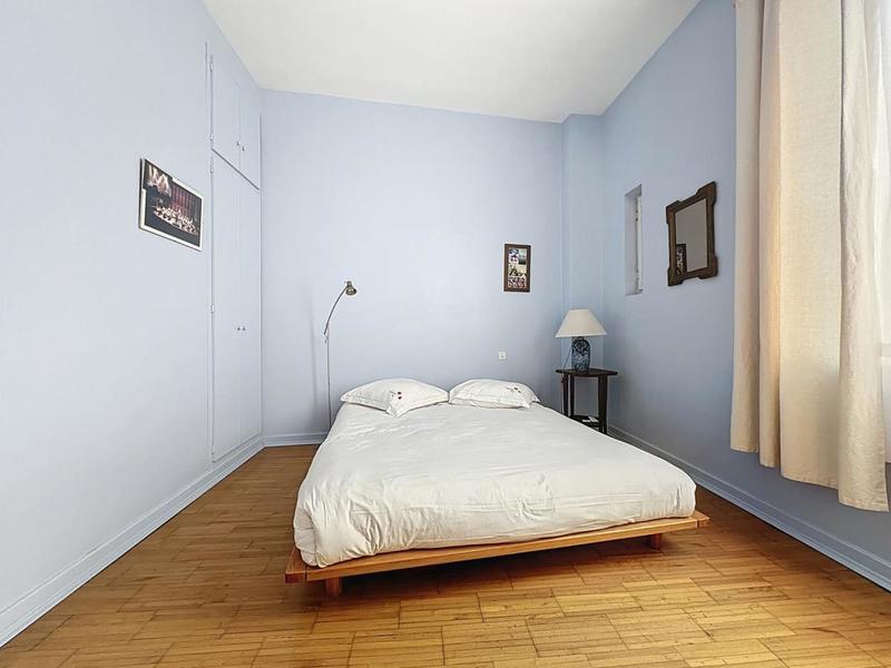 Maison - 235 m² - 7 pièces