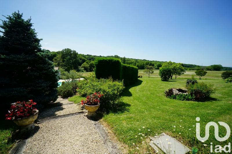 Maison - 314 m² - 10 pièces