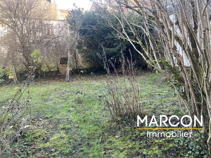 Immeuble - 214 m² - 10 pièces