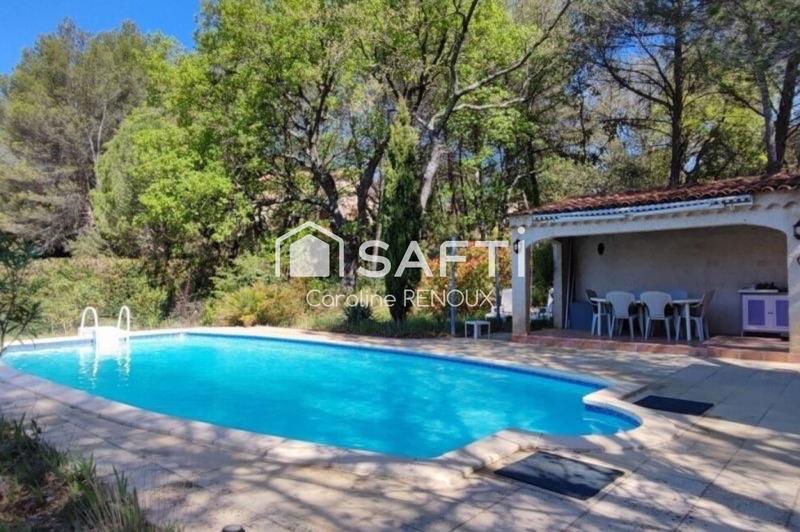 Maison - 220 m² - 9 pièces