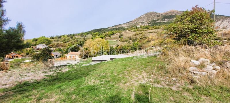 Terrain - 1 681 m²