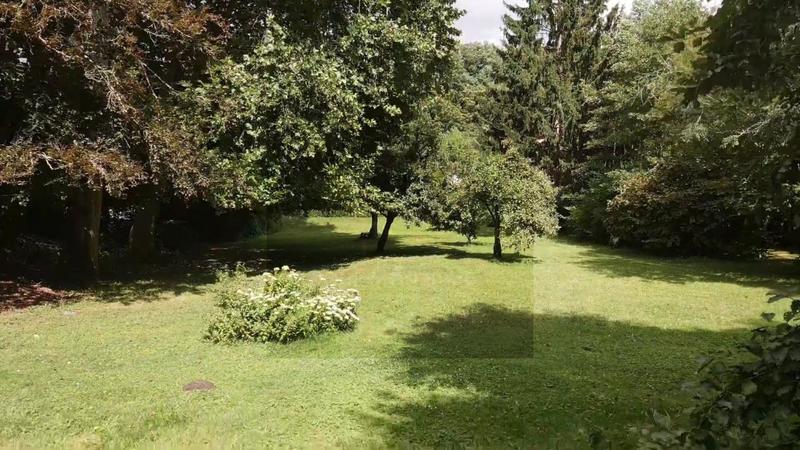 Propriété - 227 m² - 8 pièces