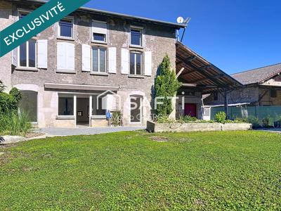 Maison - 300 m² - 10 pièces