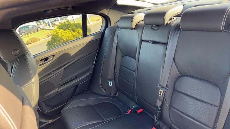 Jaguar Xe 2.0d 180 Bva8 R-Sport