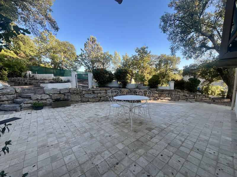 Villa - 104 m² - 4 pièces